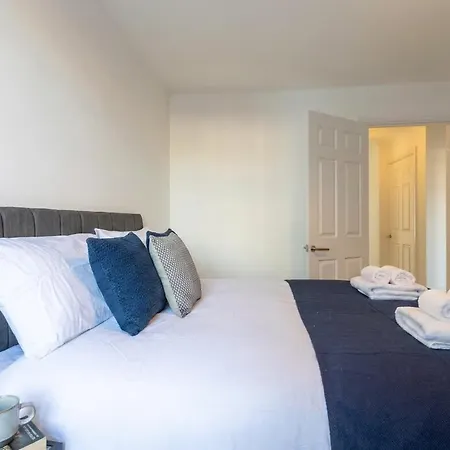 Daire Modern 2br Sea View Flat On The Harbour